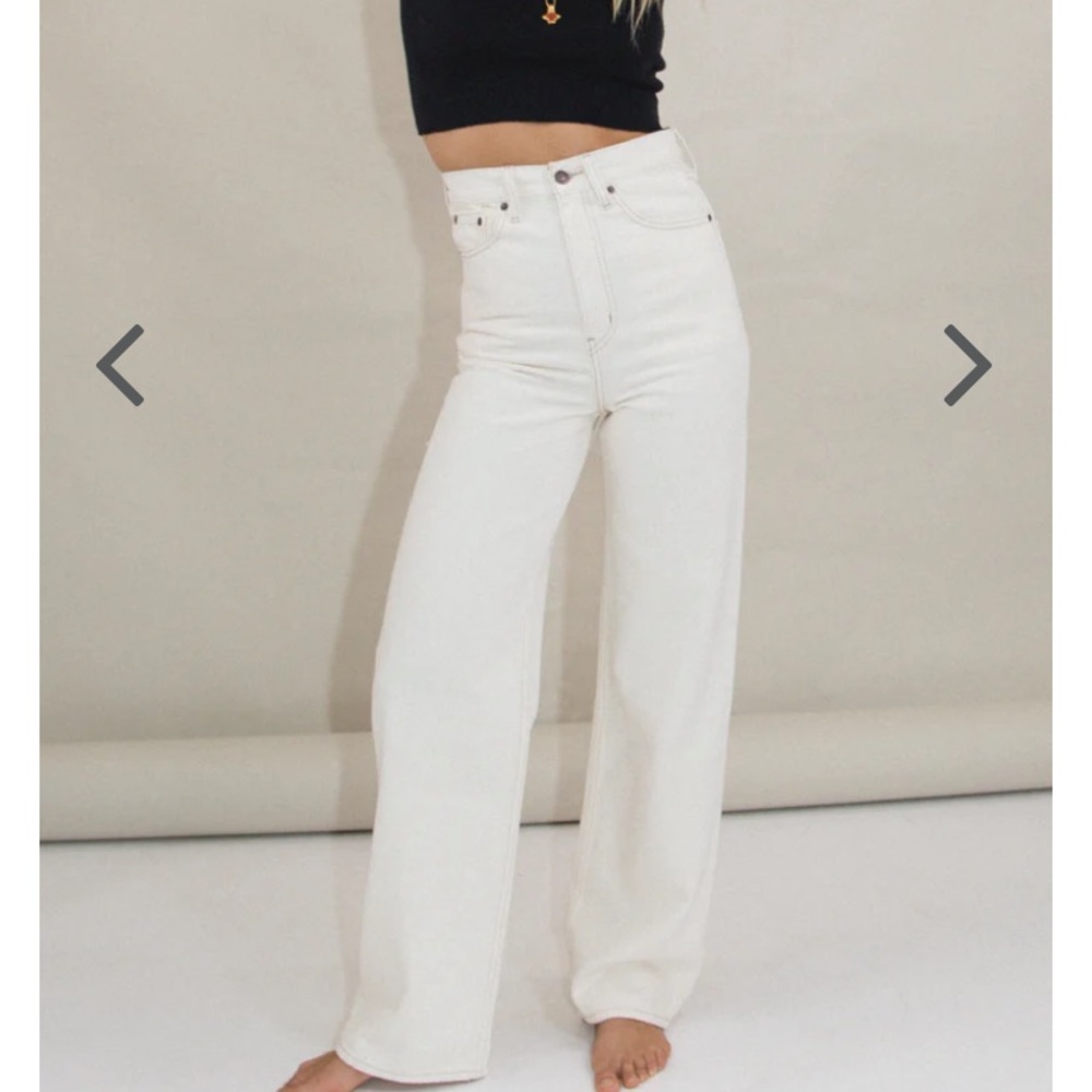 Iconic 90’s style jeans - Levi’s are our everyday go-to!